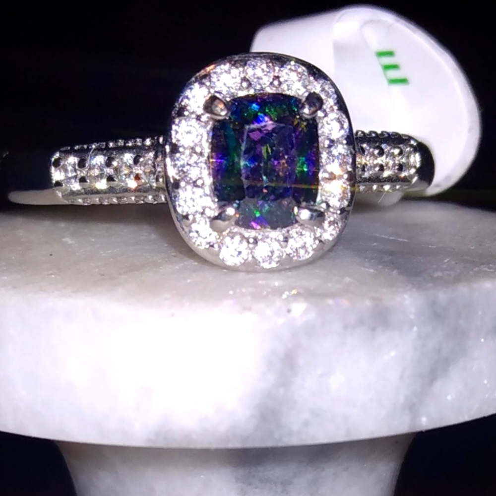 Rainbow topaz triple rhodium band sz. 8